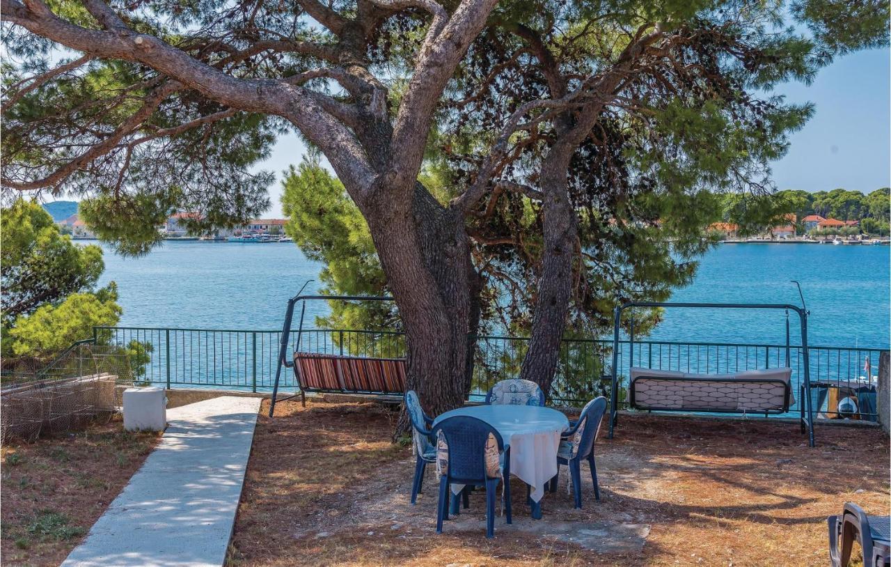 Lovely Home In Sibenik-Brodarica With Kitchen Donje Polje Экстерьер фото