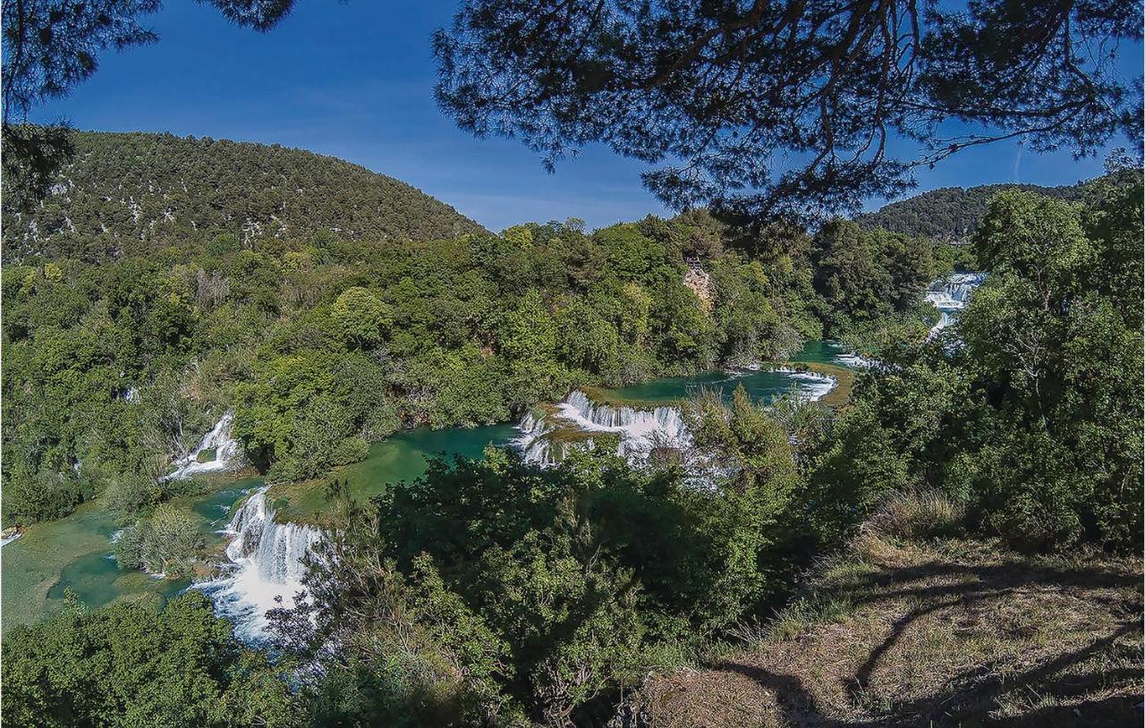 Lovely Home In Sibenik-Brodarica With Kitchen Donje Polje Экстерьер фото