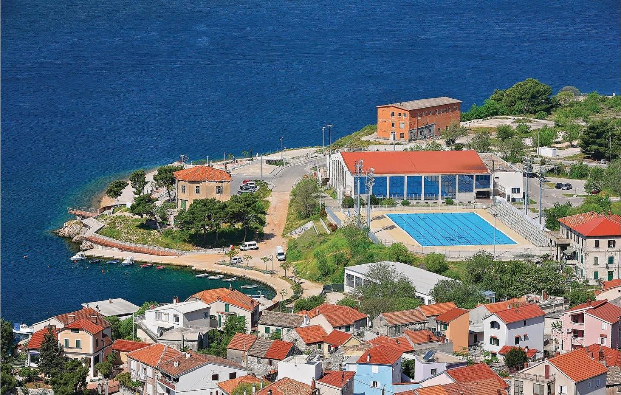 Lovely Home In Sibenik-Brodarica With Kitchen Donje Polje Экстерьер фото